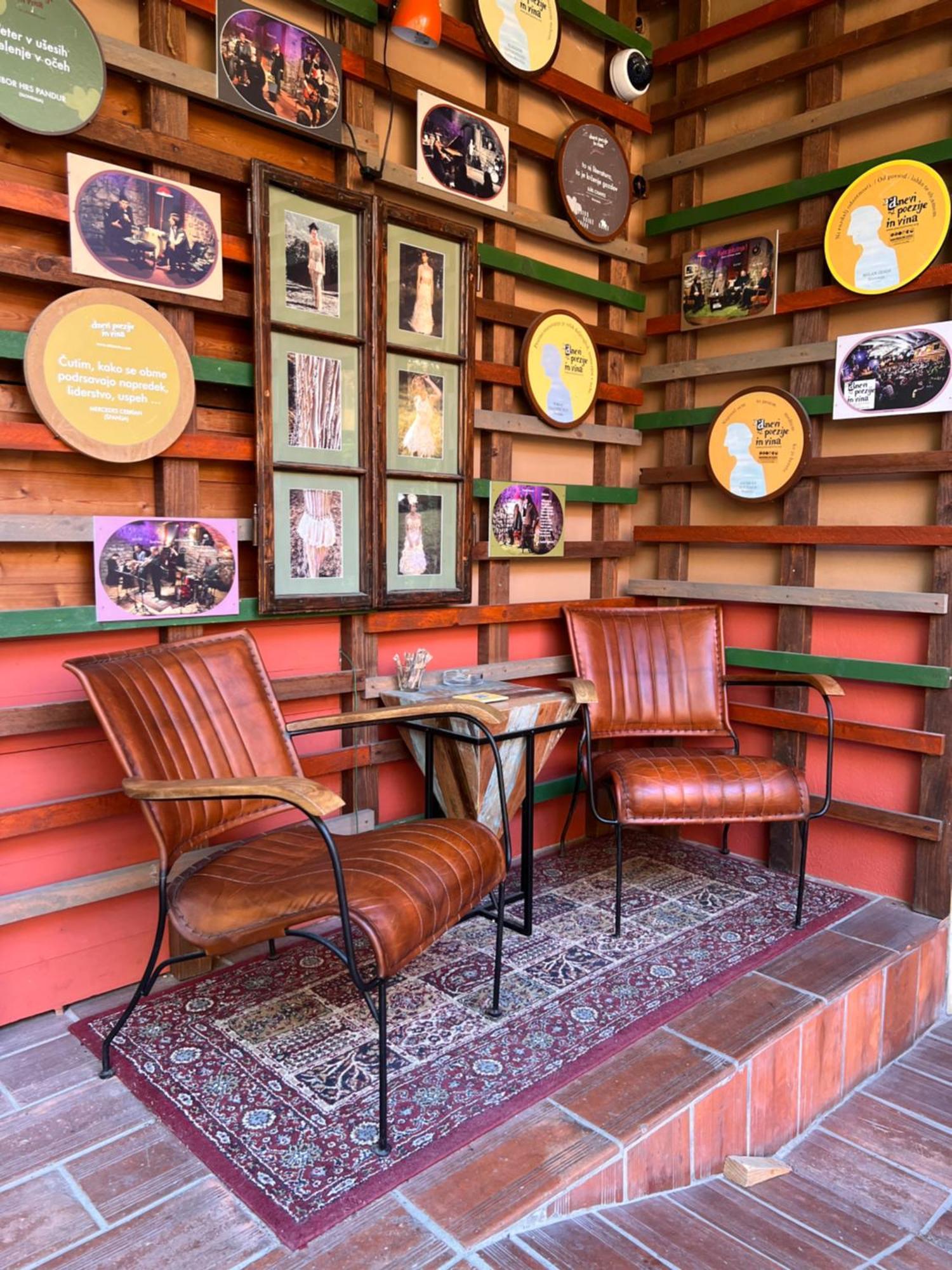 Muzikafe - Home Of Culture Ptuj Eksteriør billede